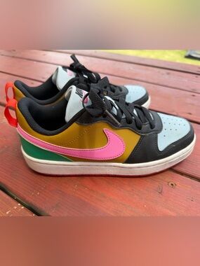 Nike Kids Court Borough Low-Top Sneakers in Pink, Gold, Light Blue & Black